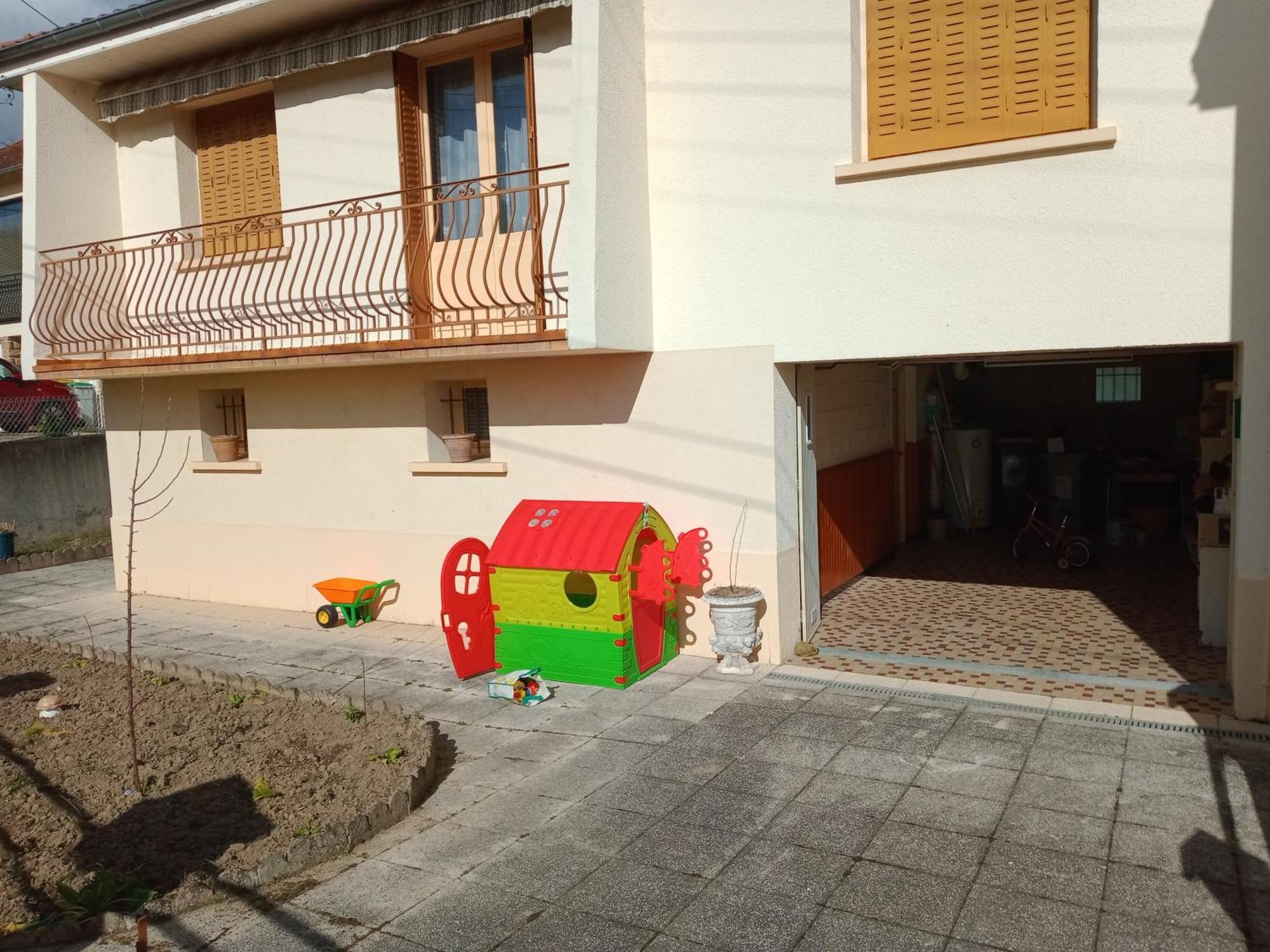 Maison Entiere Avec Parking, Garage Et Jardin Montluçon Pokoj fotografie